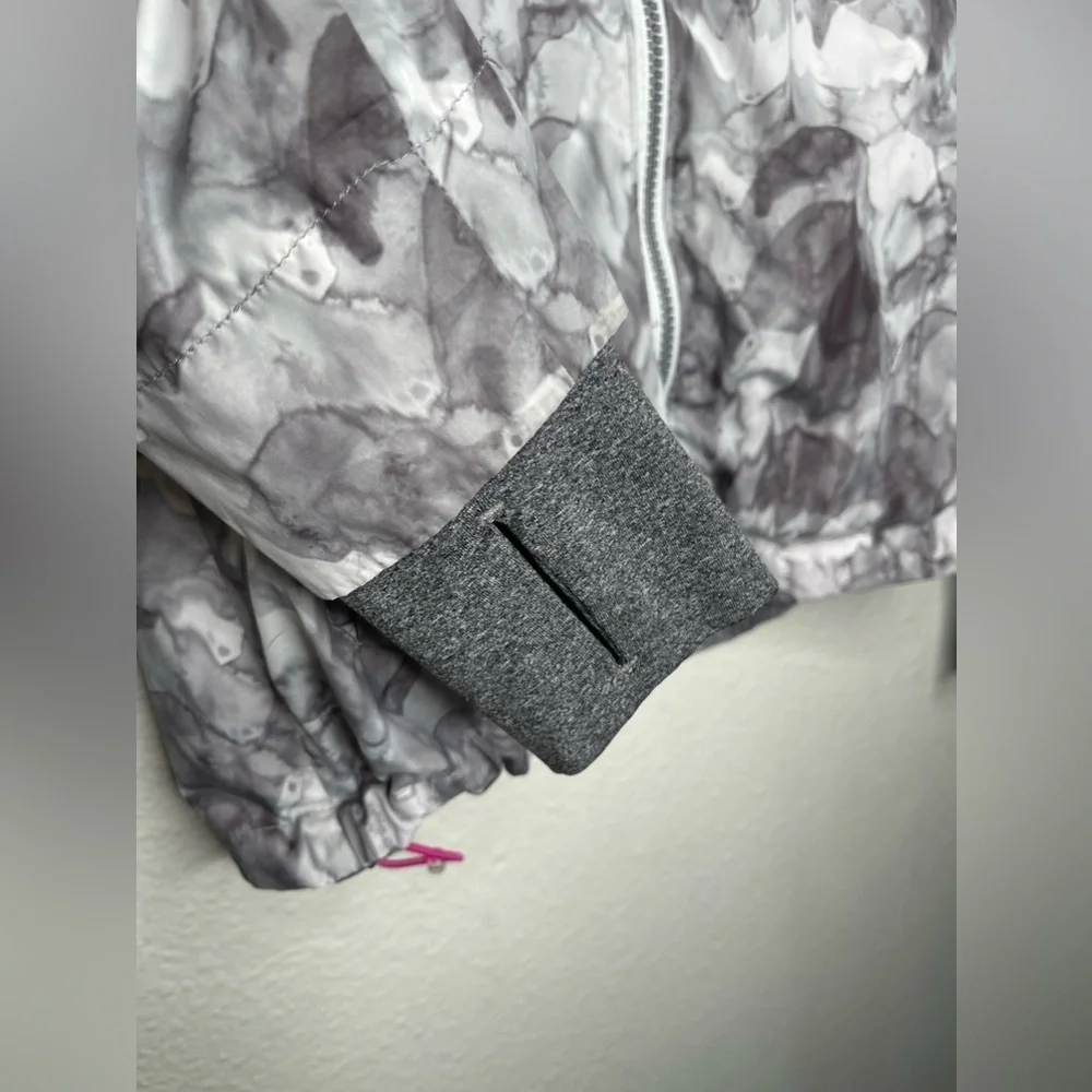 Mondetta Womens Lightweight Watercolor Gray Running Jacket Windbreaker Sz Small